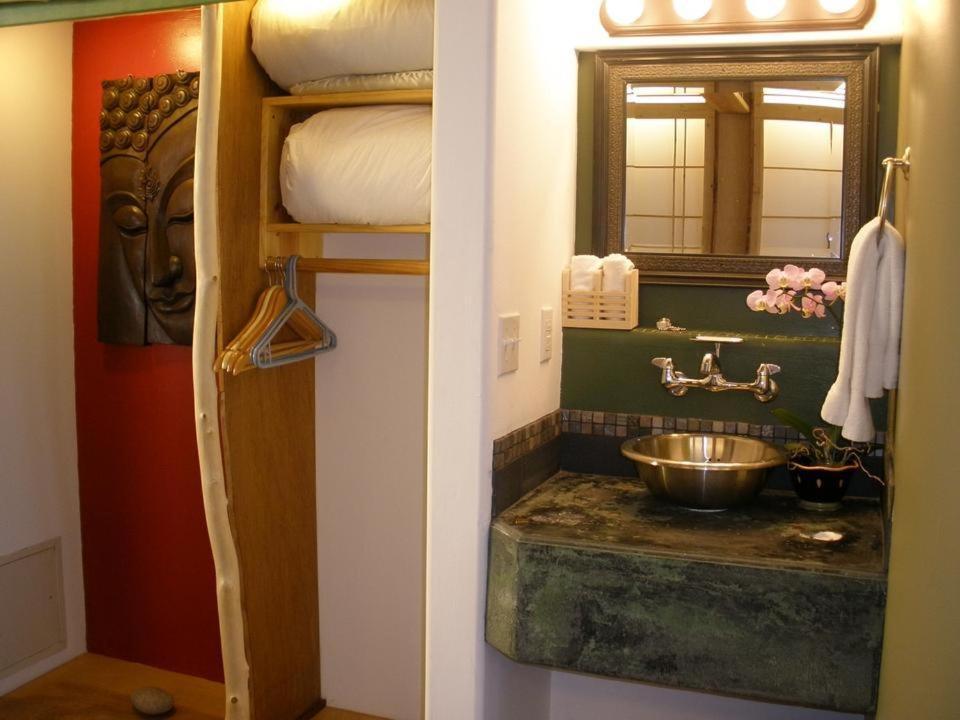 Secret Garden Inn Дель-Мар Экстерьер фото
